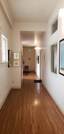 $505 / 156ft2 - Upstairs office in secure building across from Clinton Theater (Hosford-Abernathy)63842025229699120
