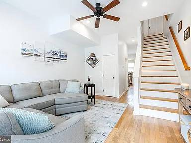 $850 / 3br - 1800ft2 - Updated 3-Bedroom, 2.5-Bathroom Townhouse (Philadelphia)64046037908609121