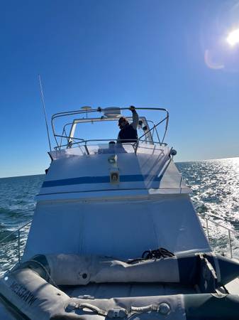 1986 Presidential trawler 42” 1
