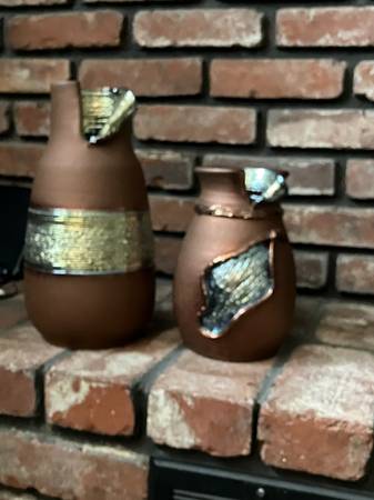 MEXICAN CLAY VASES 1