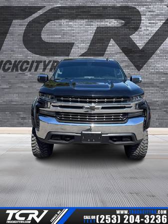 Camioneta elevada Chevrolet Silverado 1500 Crew Cab 2019 - $34,999 (Sumner, WA)63470886418819124