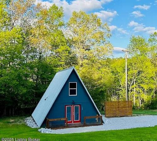 $160 / 3br - Aframe at the lake (Cub Run)64018451106691120