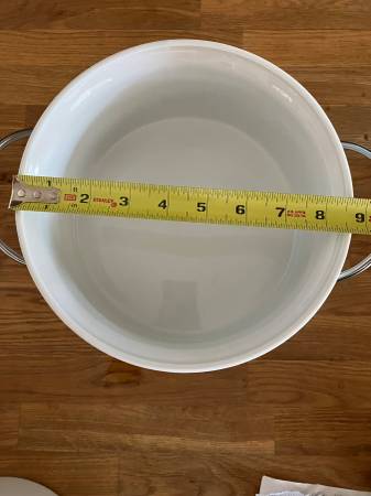 Bodum Olla caliente de porcelana con cuencos para horno anidables y soporte metálico (3 tamaños - $20) (Harlem / Morningside)63471466340099122