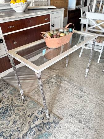 Plant table / console table 1