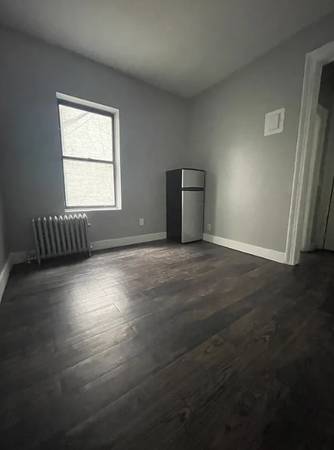 $2,000 🌟 Cozy Sunlit Studio w/ Renovated Kitchen – Elevator Building (Flatbush)63788575528705121