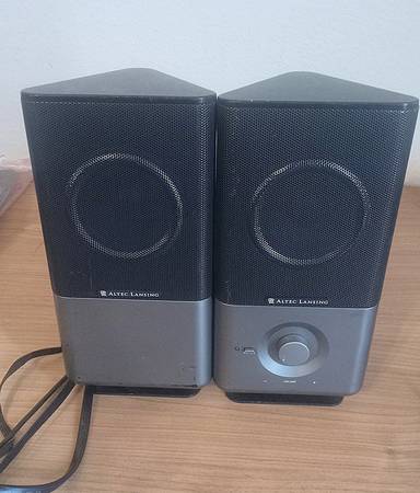 Altec Lansing 220 Computer Speakers System 1