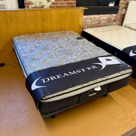 (NEW) Special Edition 12" Hybrid Innerspring Mattress w/Pillow Top 1