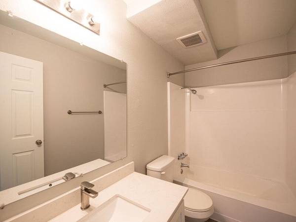 $1,299 / 2br - 930ft2 - MOVE IN JUST WITH YOUR DEPOSIT (Bountiful)63674380954625120