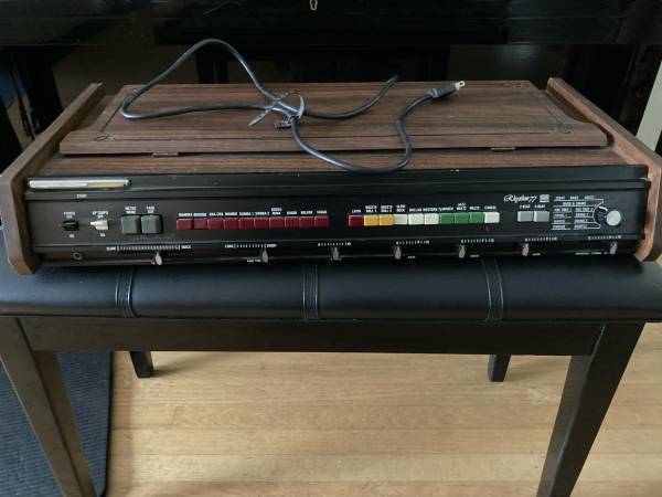 Roland Rhythm 77 drum machine 1