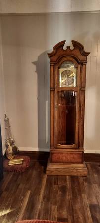 Grandfather clock 1