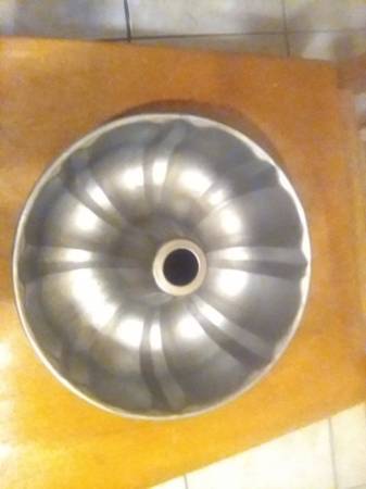 Cake Pan 1