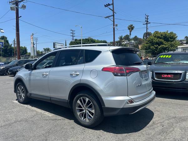 2016 TOYOTA RAV4 XLE AWD HYBRID - $15,895 (LA)63470047043459122