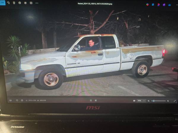 For sale: 1998 Dodge pickup truck 1500 1