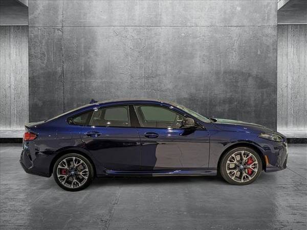 Sedán BMW Serie 2 2025 con tracción en las cuatro ruedas AWD M235 xDrive - $52,440 (Llame *(240) 453-4963* para confirmar disponibilidad al instante)63616652051075123