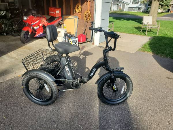 Eskute T300 plus 750w electric tricycle 1