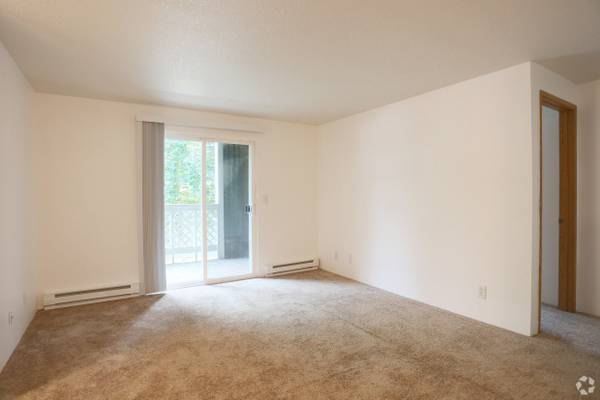 $1,421 / 2br - 792ft2 - Woof! Bark! Meow! Pets Allowed Here! Check us out! (Gresham - North Central)63831397649665124