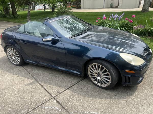 2007 Mercedes-Benz AMG SLK-Class hardtop convertible, $8,900 or Best - $8,900 (Nashville)63624936202499123