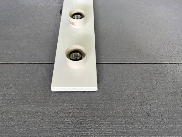 White Vanity Lighting - $15 (Palm Bay N.W.)62974823665921123