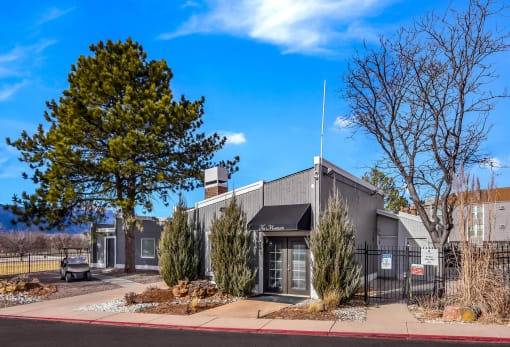 $999 / 2br - 750ft2 - Grilling Area with Picnic Area, Wood Style Flooring (360 N Murray Blvd, Colorado Springs, CO)63658263697921121
