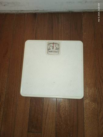 Bathroom Scale 1