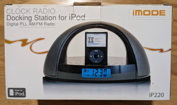 iPod Dock/Clock Radio with Remote 1