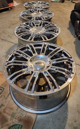 18x8.5 American Racing wheels 1
