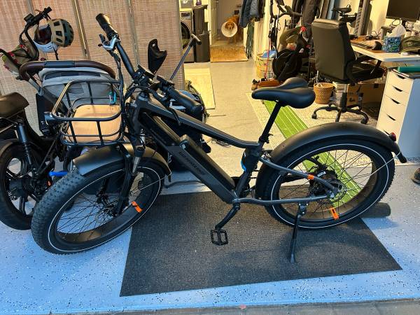 RadRover 6 Plus eBike w/ Basket –  157 Miles 1