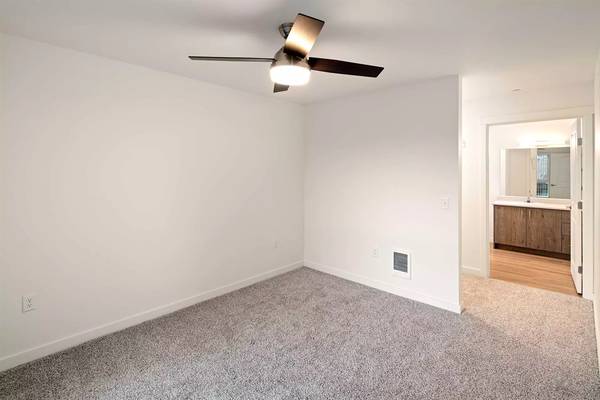 $2,068 / 2 hab - 893 pies² - ¡Vivienda de bajos ingresos con subsidio! ¡Disponible 2 habitaciones / 2 baños! (Seattle - 20 minutos en auto al Space Needle)63808059171201123