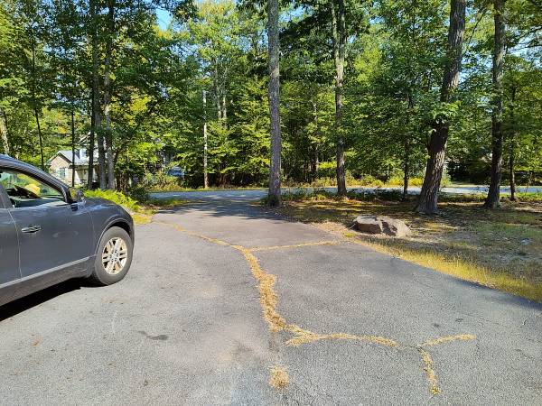 $2,300 / 4br - 2000ft2 - Chalet - 4br/2bath  Two Huge Garages in Dingman Twp. (Dingmans Township)63951425839490124