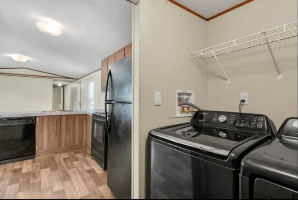 $1500.00 / 3br - 928ft2 - 3 Bed 2 Bath Mobile Home64036370858882124