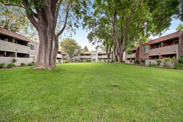 $2,209 / 1br - 640ft2 - Nine Laundry Rooms, Two Pools, Cable Ready (hayward / castro valley)63824144381443122