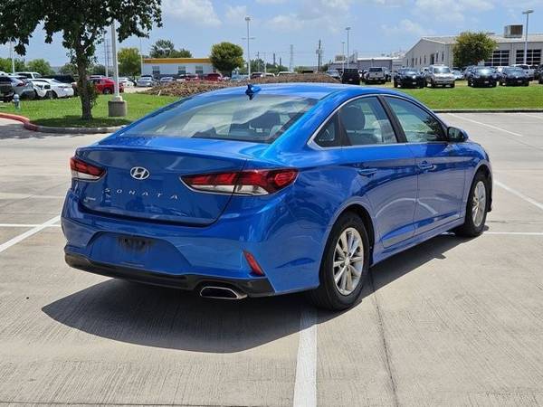 2018 Hyundai Sonata SE Sedán - $12.998 (Llame al *(281) 886-0621* para confirmar disponibilidad al instante)63487999173121124