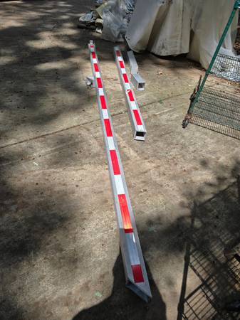 4" x 4" x 1/4" Aluminum Tube- Used - 4 pieces 1