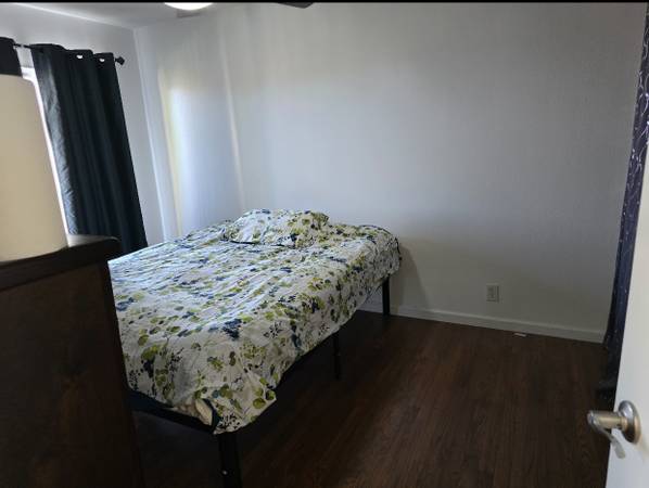 $1,350 / 1br - Room with Balcony (Ventura)63800735414915121