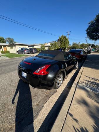 *STOCK* 2010 Nissan 370Z Roadster Touring - $9,000 (Kearny Mesa)63616026690689123