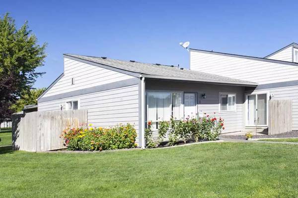 $1,488 / 2br - Appreciate Value? You'll Get a Deal at Aspen Hills (Kennewick - Zintel Canyon Park)63660412980609124