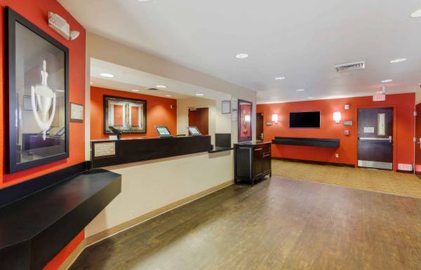 $2,970 / 1br - $2,970/ 1br - Estudio amueblado - ¡Excelentes tarifas mensuales! (Simi Valley)63800544454401121