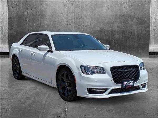 2023 Chrysler 300 Touring L Sedán - $29,991 (Llame al *(281) 801-8046* para Confirmar Disponibilidad al Instante)63622336762115122