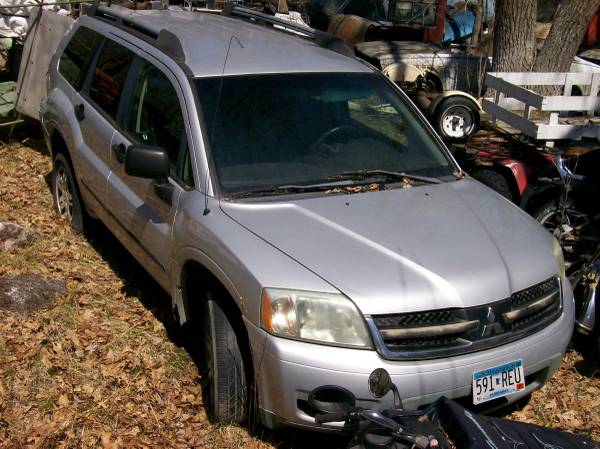 2006 Mitsubishi Endeavor 1