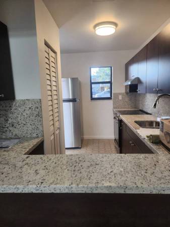 $2,225 / 2br - 1200ft2 - Beautiful Hialeah apartment for rent (HIALEAH)64002015342337123