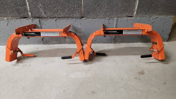 WORKHORSE ADJUSTABLE PLATFORM BRACKETS by Black & Decker 1