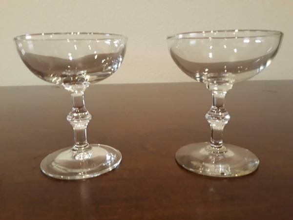 Set of Two Drink Glasses 1