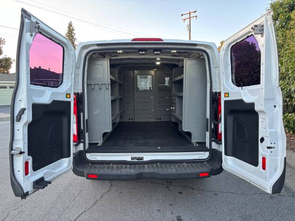 2015 Ford TRANSIT 150 V6 - Photo 9