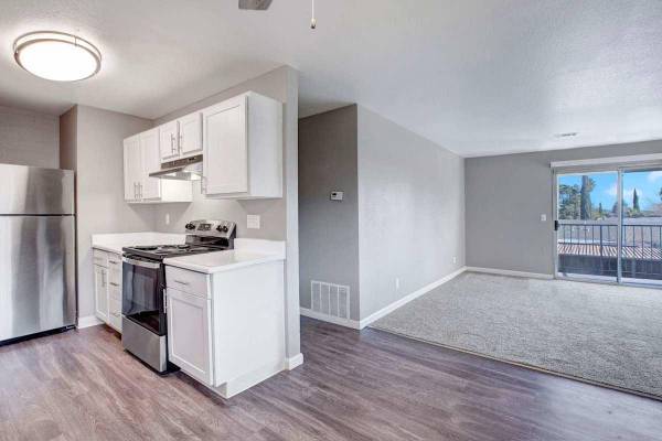 $850 / 1br - 750ft2 - Cozy 1 BR/1 BR with Balcony, Business Center, & Resident Lounge (Suisun City)63824143748865121