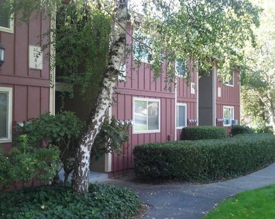 $1,150 GET 1 MONTH OFF NOW! | Walkable Studio Apt + Take TriMet's Light Rail (North Clackamas)63999452655235124