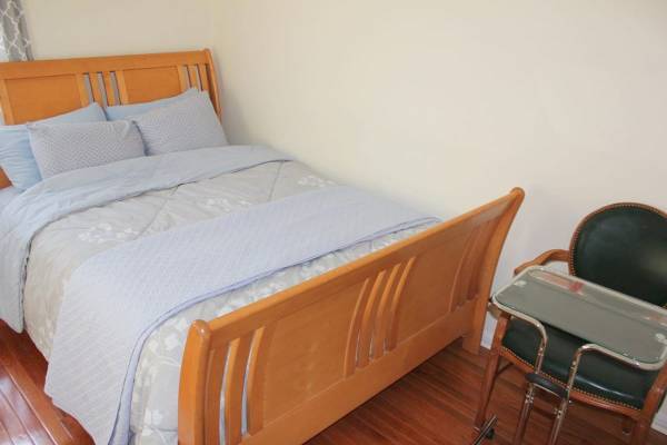 $800 $800 Furnished room in Silver Spring (White Oak Town Center) (Silver Spring)64040030259201120