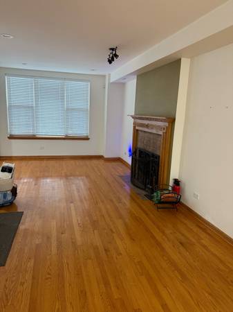$1,800 / 3br - 1200ft2 - 3Bd 2bth East Garfield Park Condo (East Garfield Park)63844191575043121