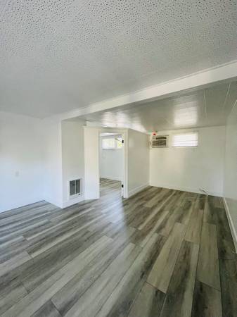$1,925 / 1br - *GORGEOUS 1 BEDROOM APT! FRESHLY PAINTED, NEW FLOORS, PARKING AND MORE (PASADENA, ALTADENA, OLDTOWN PASADENA, ROSE BOWL)63774506062083124