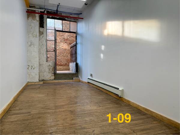$1,095 / 200ft2 - Private Art & Creative Studios – Bushwick / Ridgewood Border $300 CRDT (Bushwick / Ridgewood - Myrtle Wyckoff L + M trains, B54, Q55)63689591139841120