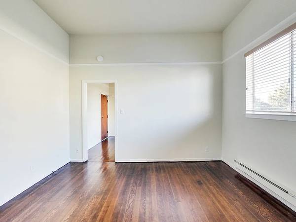 $900 / 1br - ***Durant Ave---------Berkeley, CA*** (Durant Ave,)63946804634755123